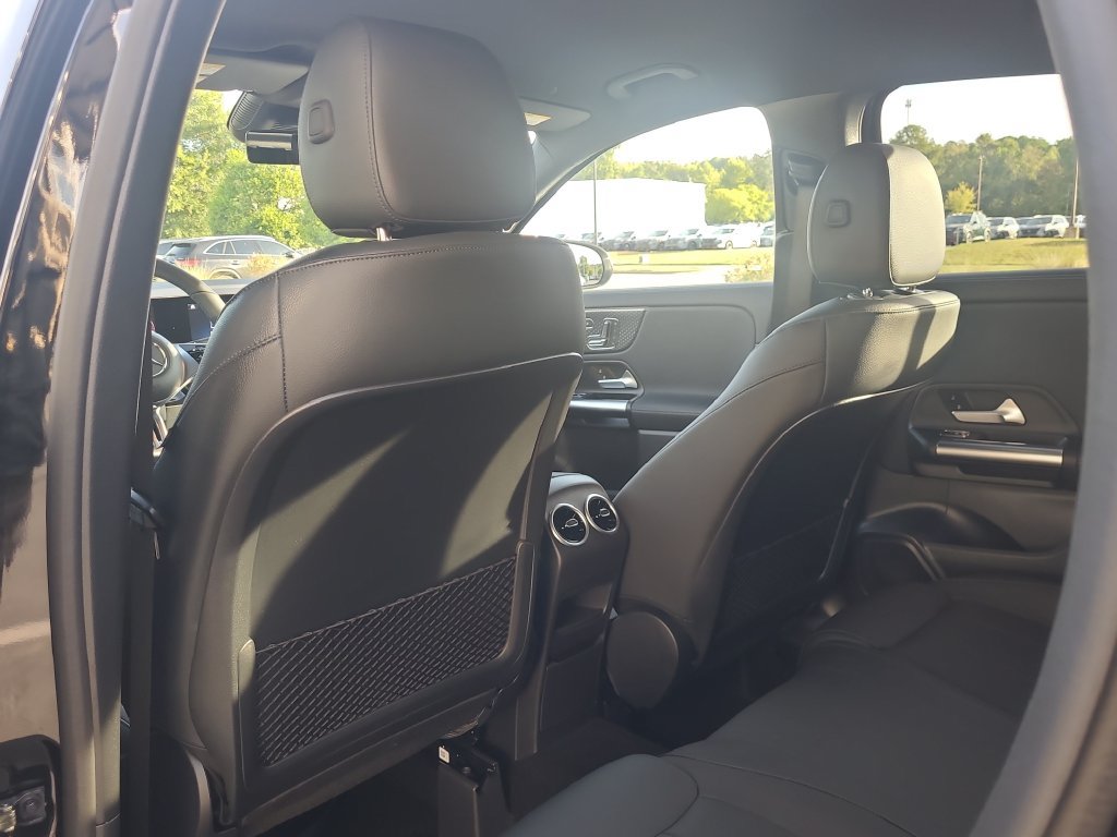 Certified 2026 Mercedes-Benz GLA 250 4MATIC image 12