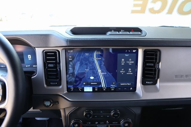 Used 2025 Ford Bronco Outer Banks image 15