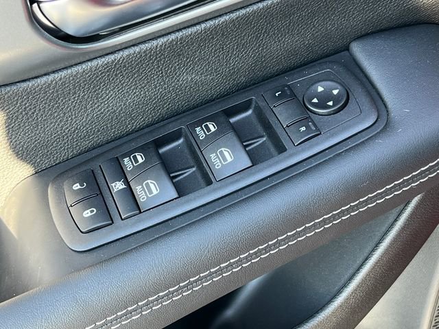 New 2026 Chrysler Pacifica Select image 15