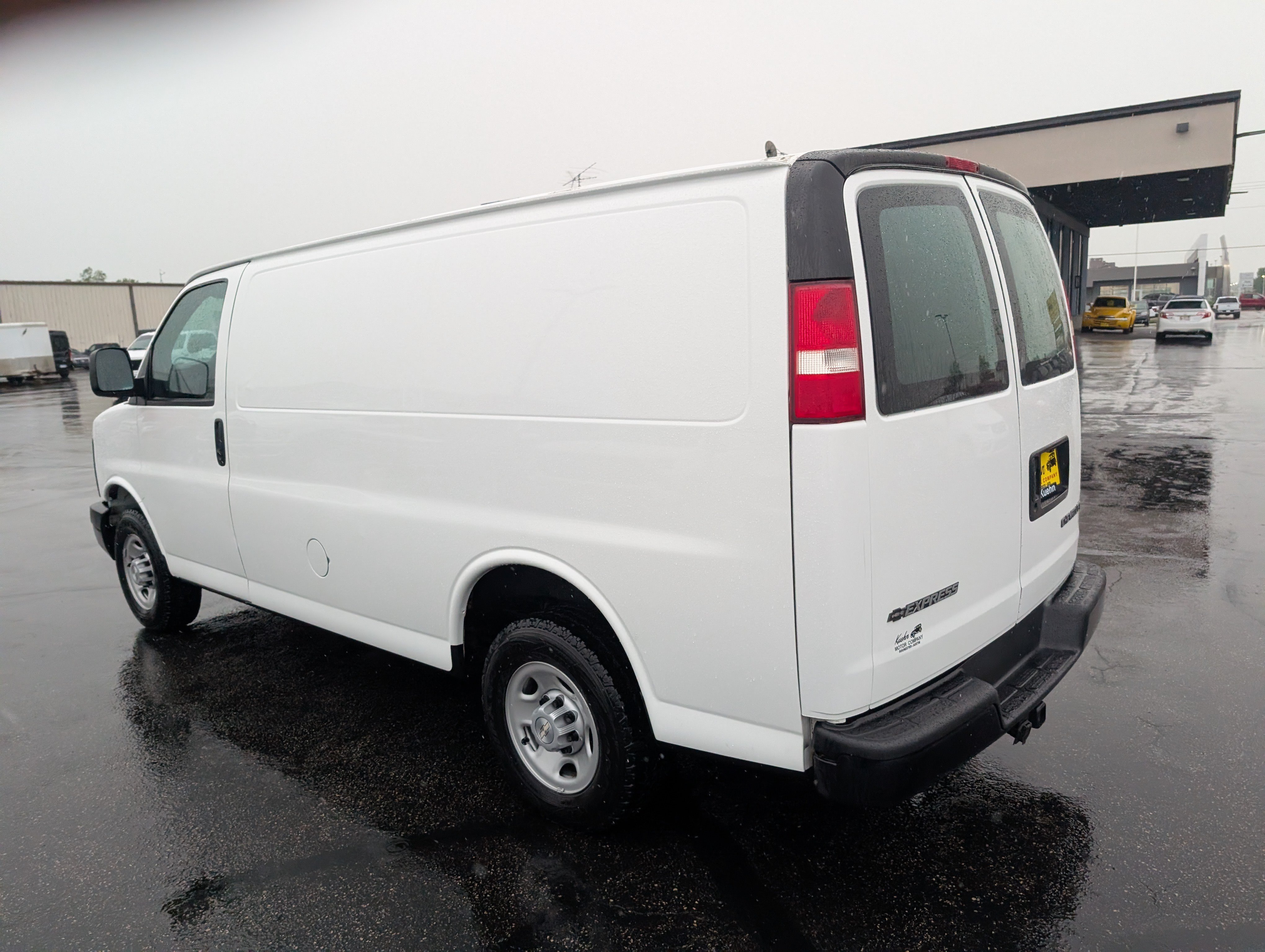 Used 2004 Chevrolet Express 2500 RWD image 6