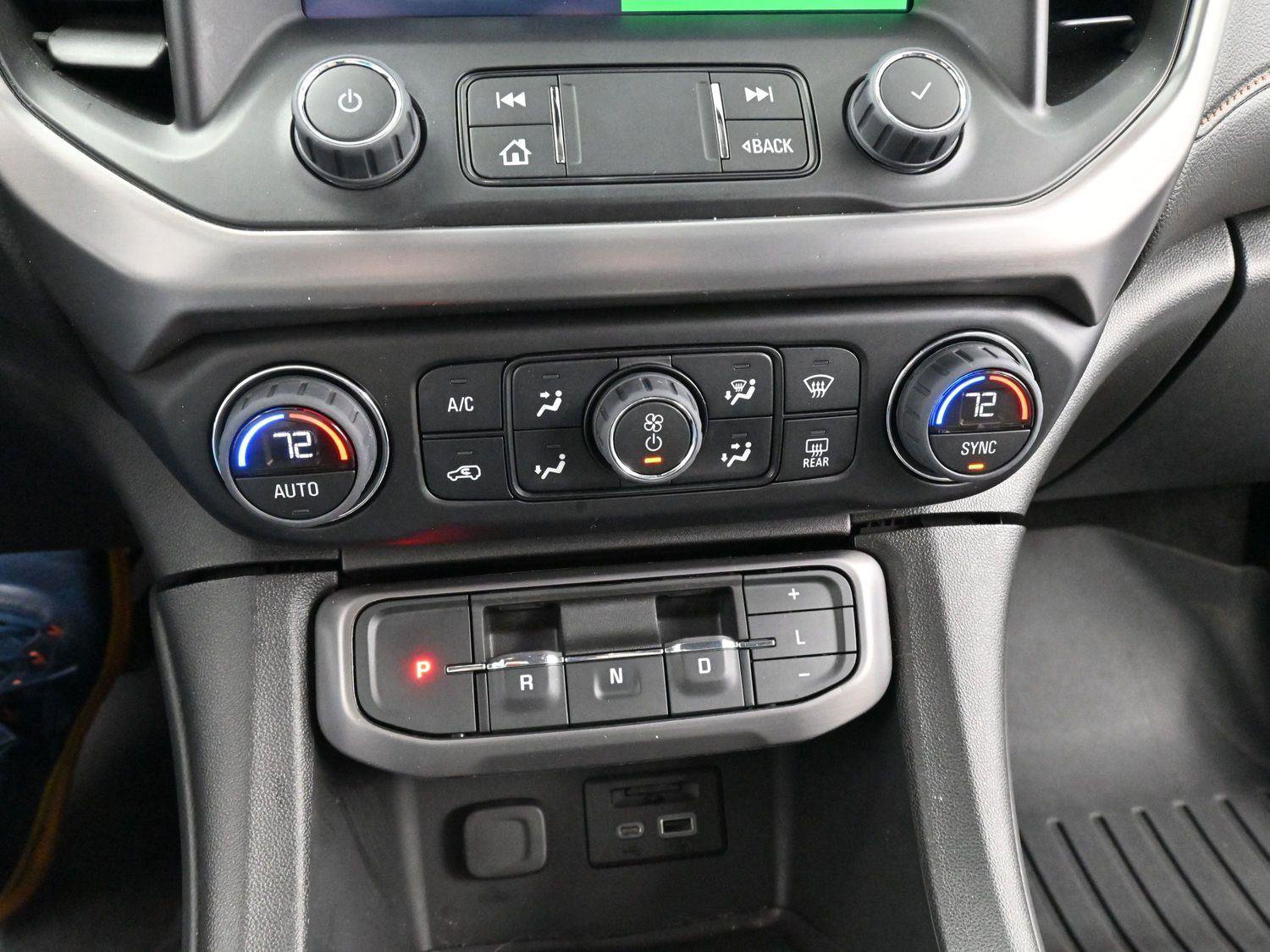 Used 2023 GMC Acadia AT4 w/ Technology Package image 26