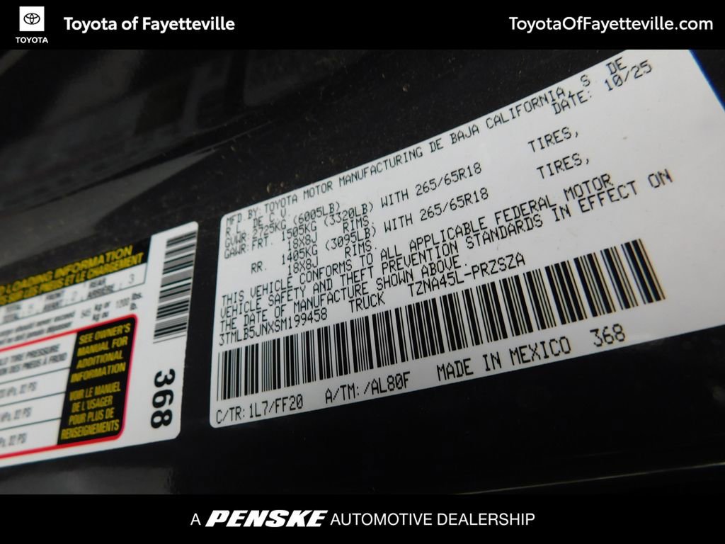 Used 2025 Toyota Tacoma SR5 AWD/4WD image 8