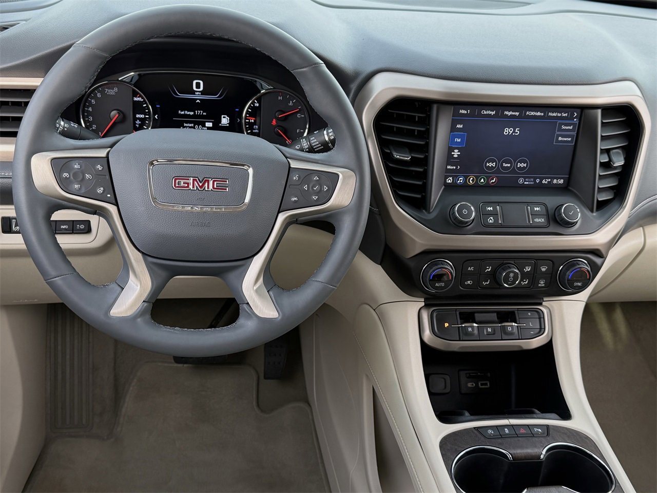 Used 2023 GMC Acadia Denali w/ Denali Ultimate Package image 11