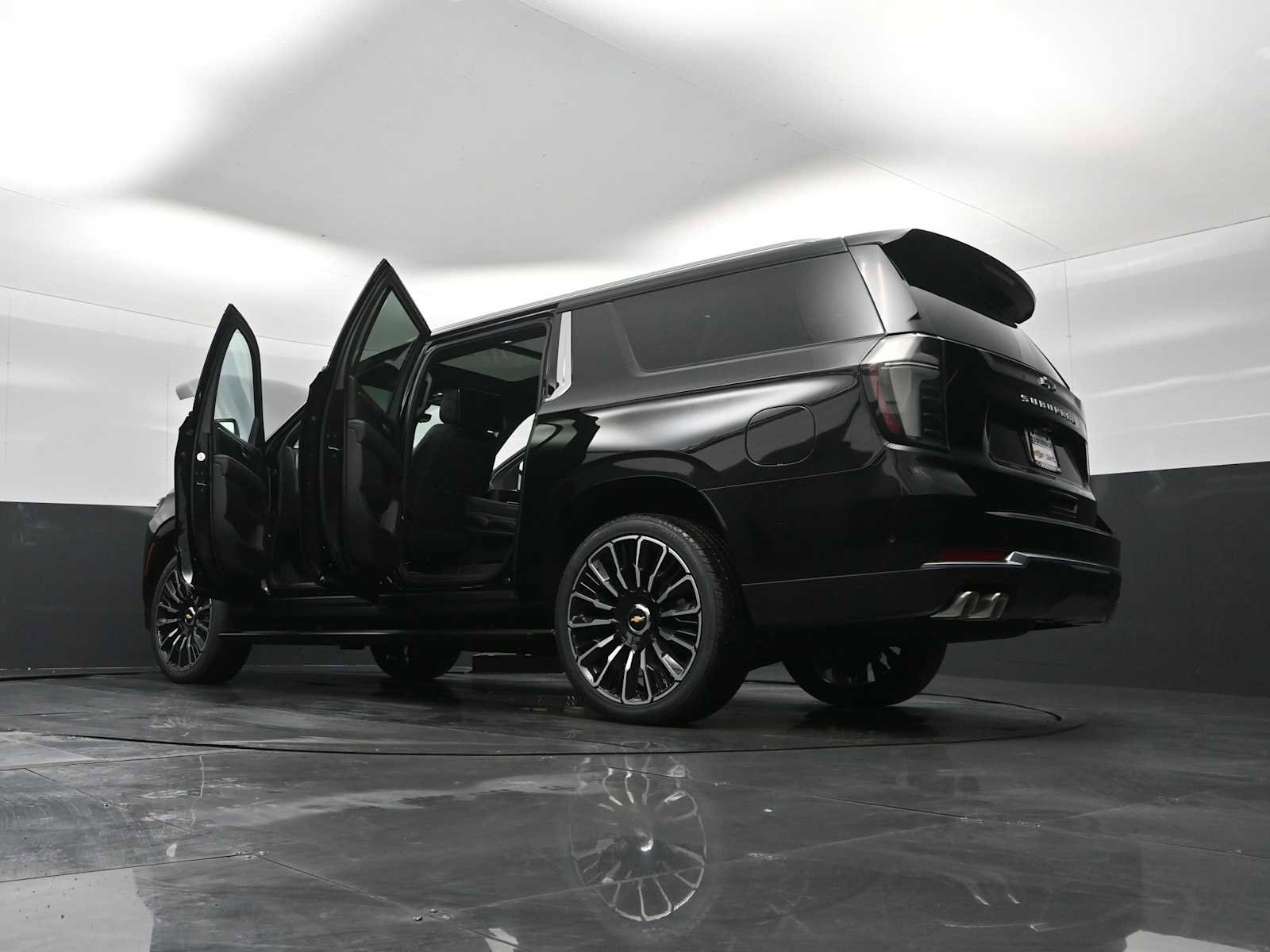 New 2026 Chevrolet Suburban High Country image 31