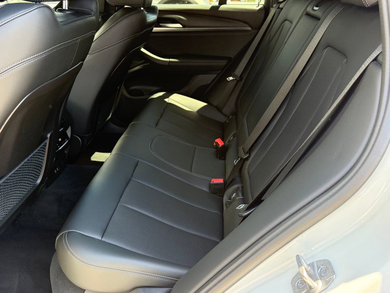 Used 2023 BMW X4 xDrive30i w/ Premium Package image 44