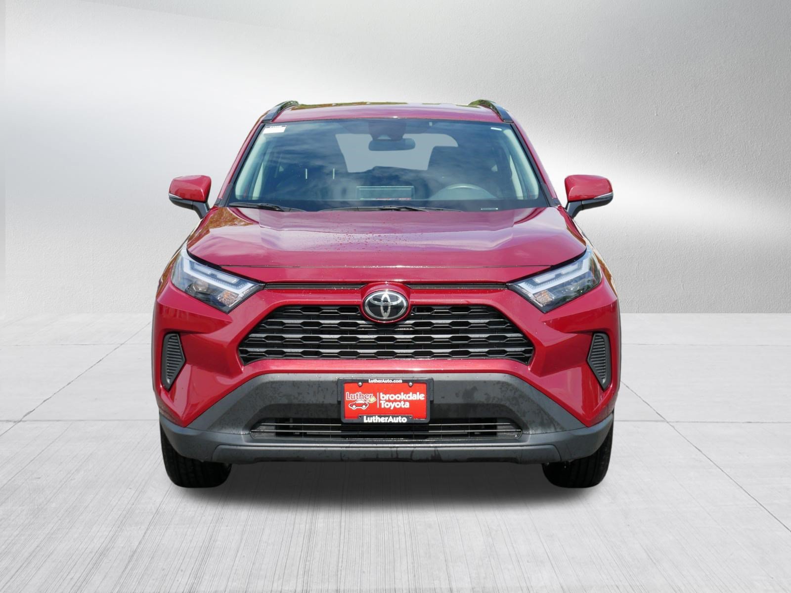 Certified 2025 Toyota RAV4 XLE AWD/4WD image 2