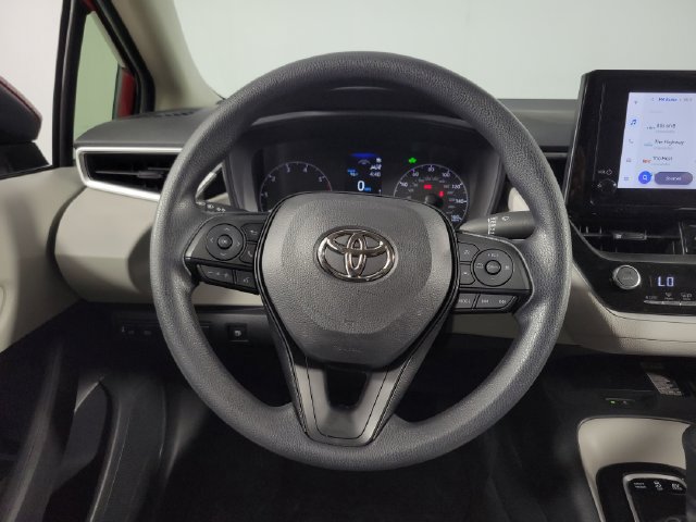 Used 2025 Toyota Corolla LE w/ LE Premium Package FWD image 21