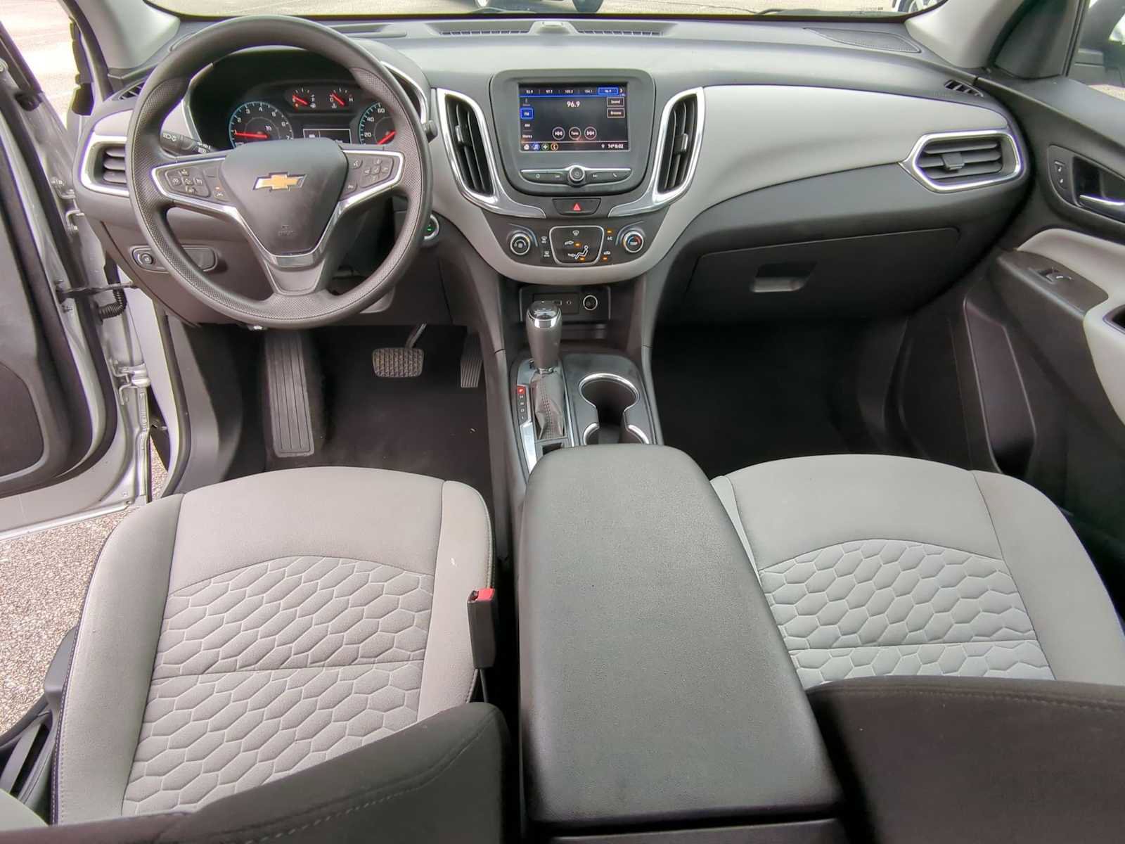 Used 2020 Chevrolet Equinox LS image 19