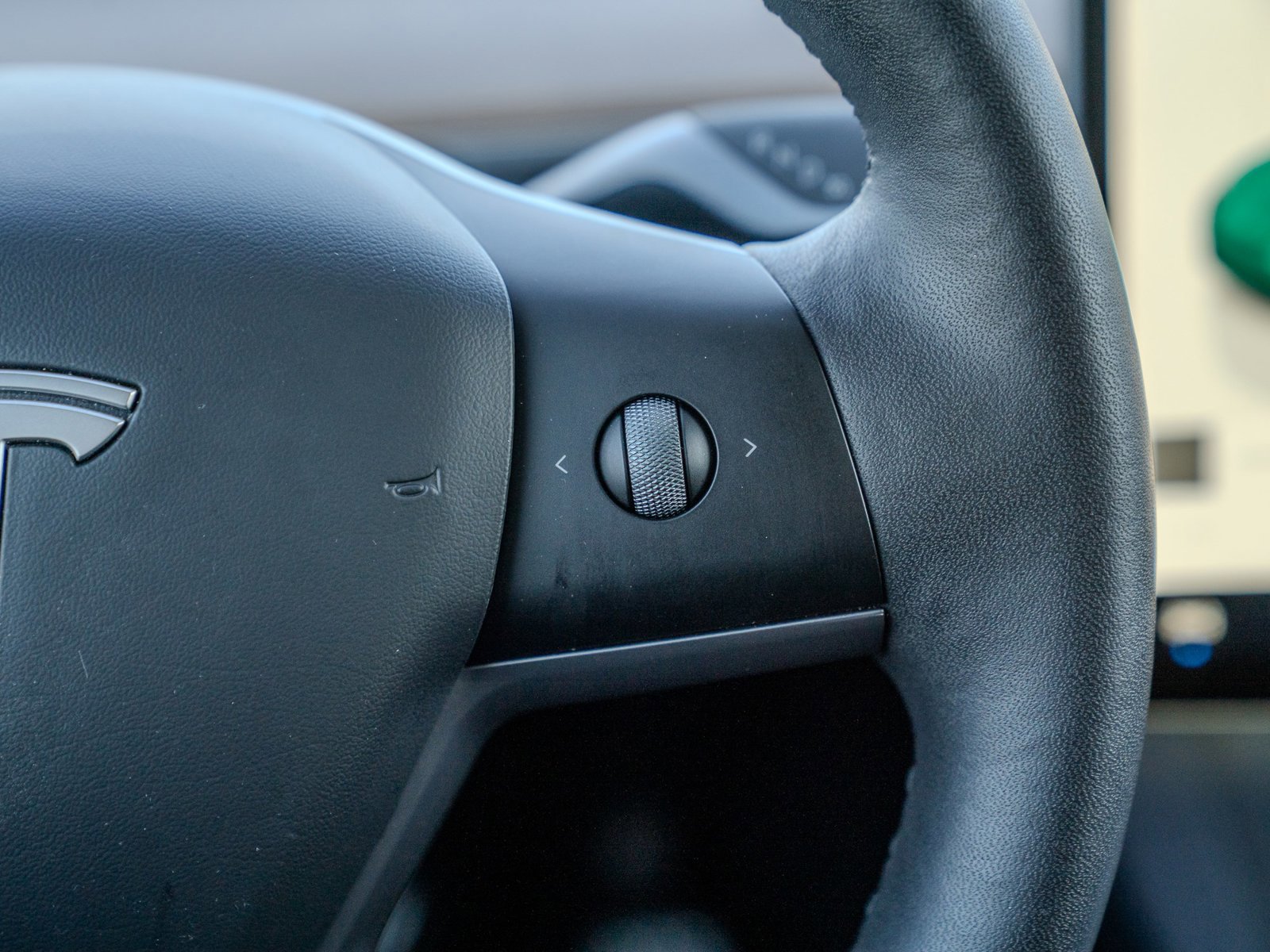 Used 2024 Tesla Model Y Performance image 26