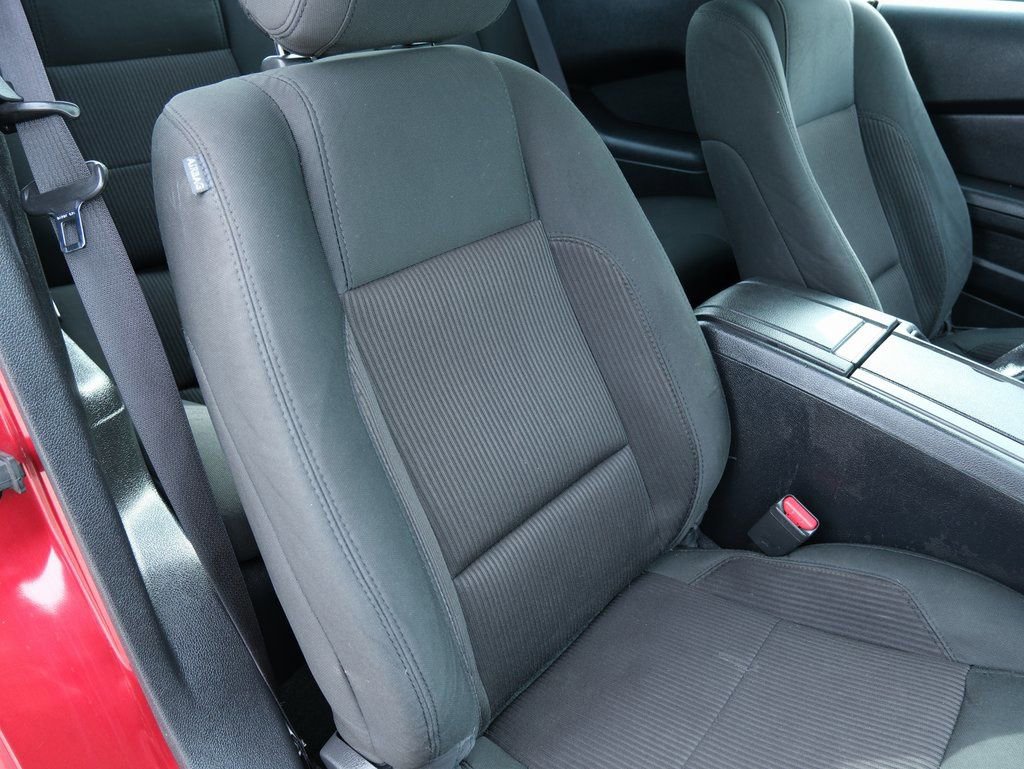 Used 2014 Ford Mustang Coupe image 27