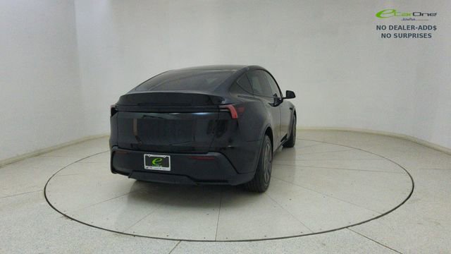 Used 2026 Tesla Model Y 2WD image 61