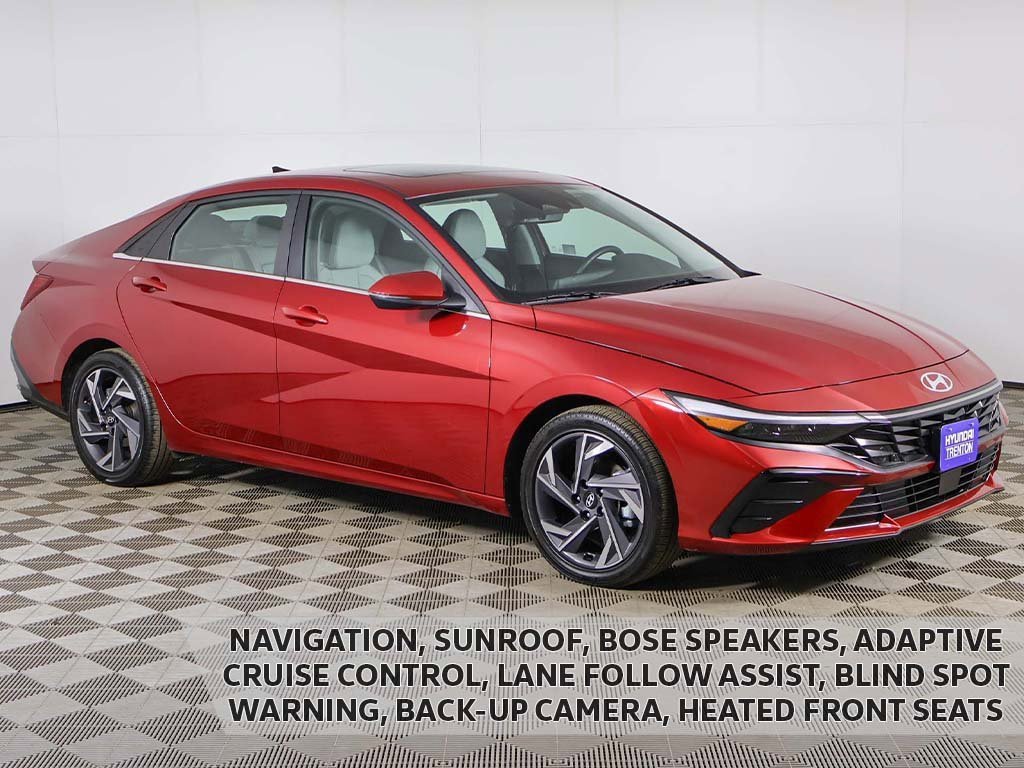 Certified 2025 Hyundai Elantra Limited image 1