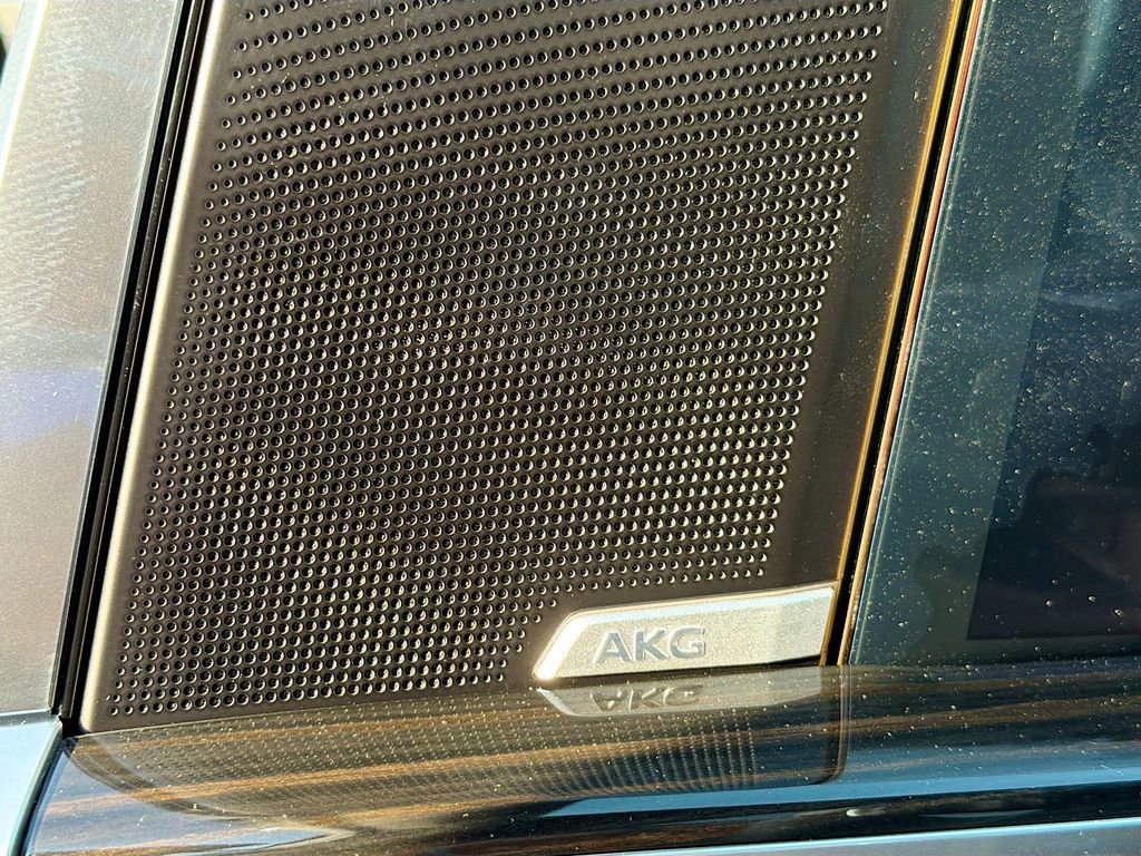 New 2026 Cadillac Escalade Luxury w/ Touring Package AWD/4WD image 19