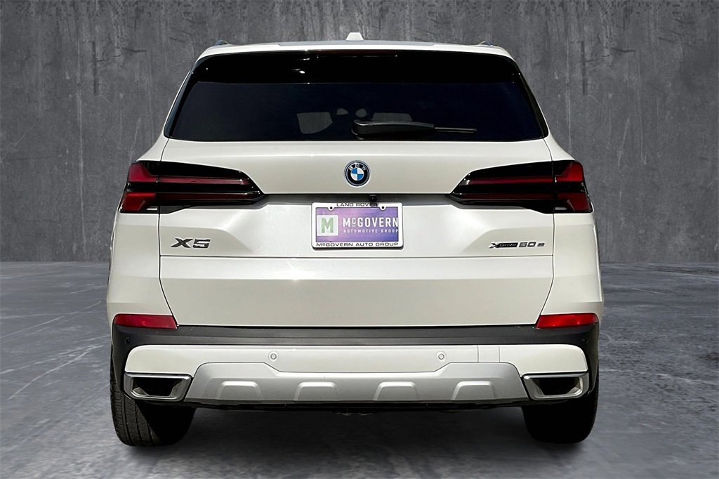 Used 2026 BMW X5 xDrive50e w/ Climate Comfort Package image 5