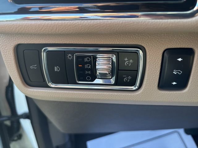 Certified 2024 Lincoln Navigator Reserve image 13