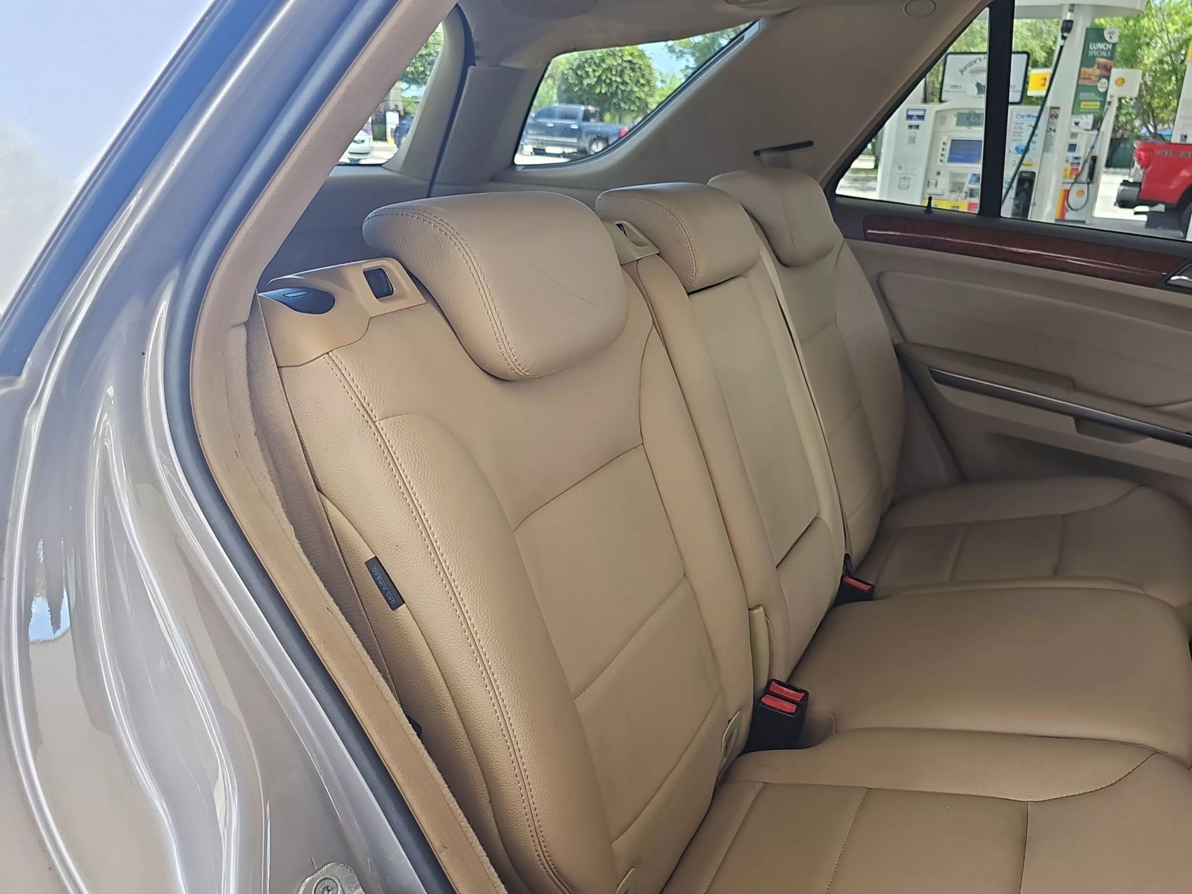 Used 2009 Mercedes-Benz ML 350 4MATIC image 37