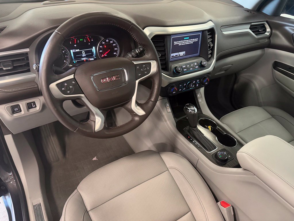 Used 2017 GMC Acadia SLT w/ LPO, Floor Liner Package FWD image 11