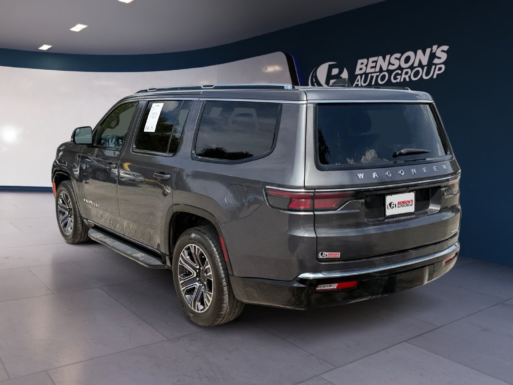 Used 2024 Jeep Wagoneer Series II w/ Flexible Seating Group AWD/4WD image 3