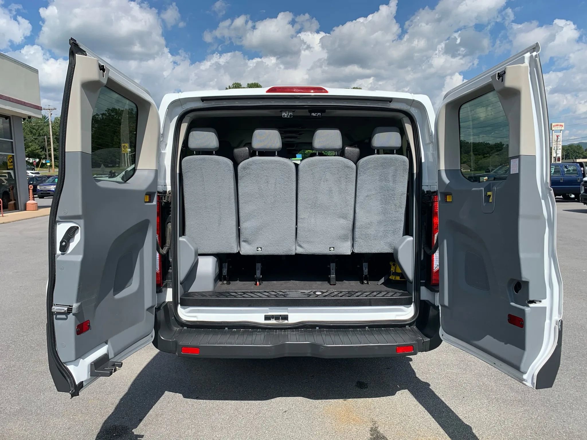 Used 2016 Ford Transit 350 XLT RWD image 37