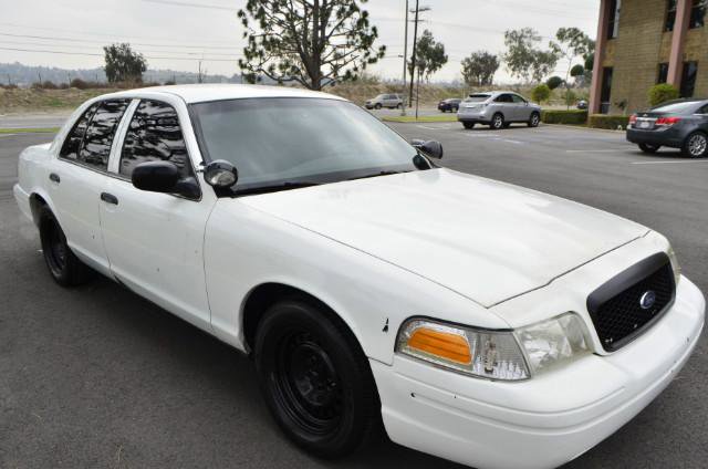 Used 1999 Ford Crown Victoria Police Interceptor RWD image 3