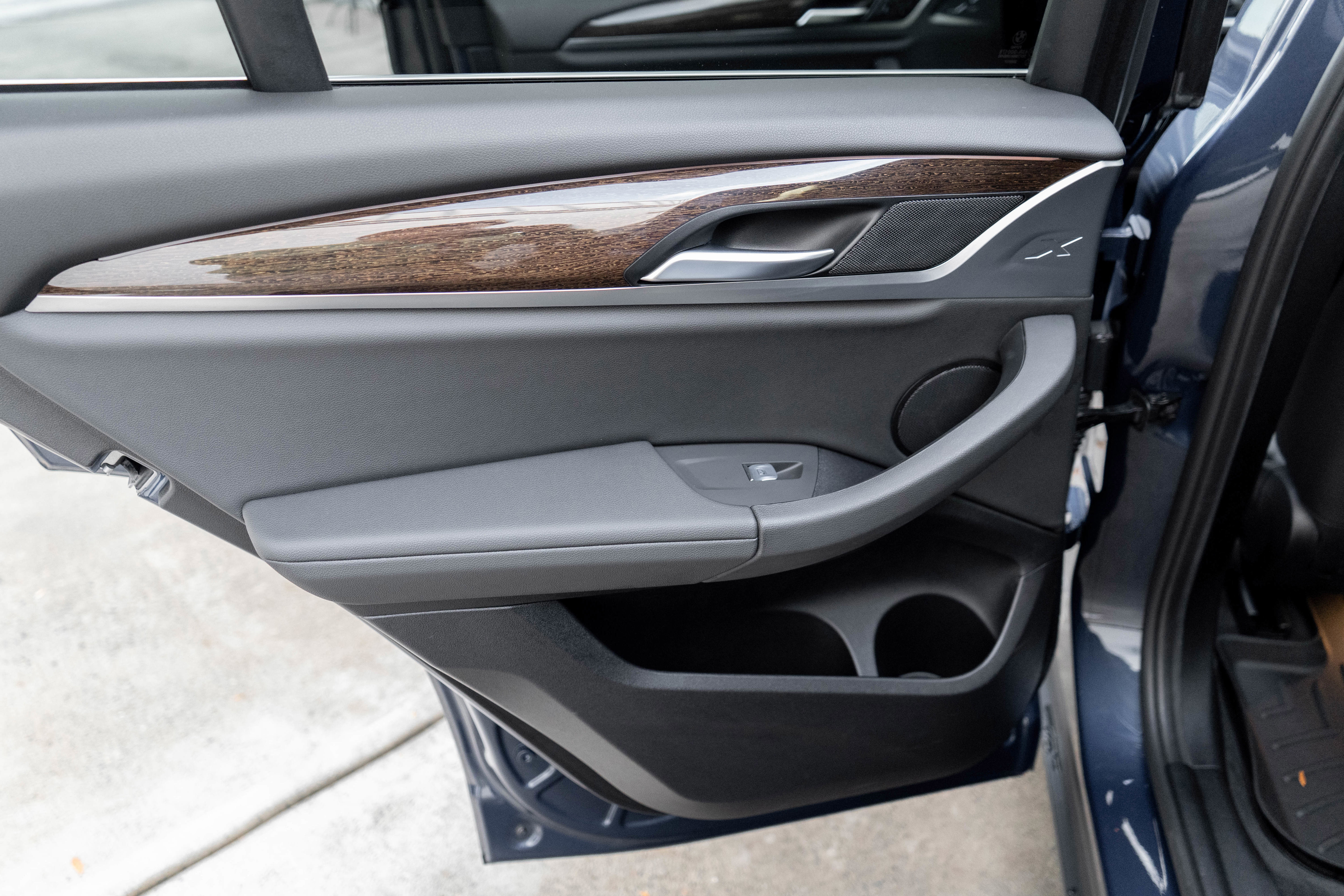 Used 2020 BMW X4 xDrive30i w/ Convenience Package image 28