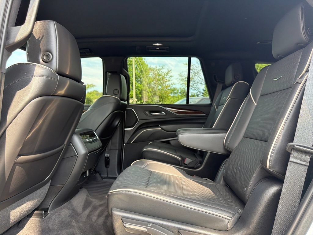 Certified 2023 Cadillac Escalade Premium Luxury AWD/4WD image 12