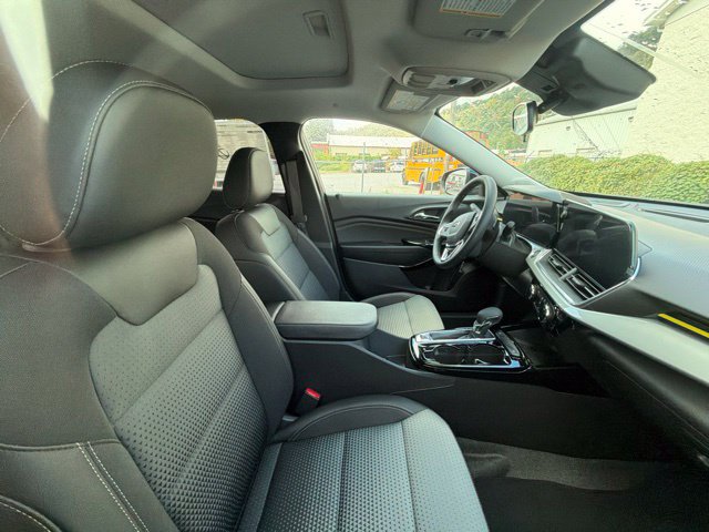 New 2026 Chevrolet Trax LT w/ Sunroof Package FWD image 10
