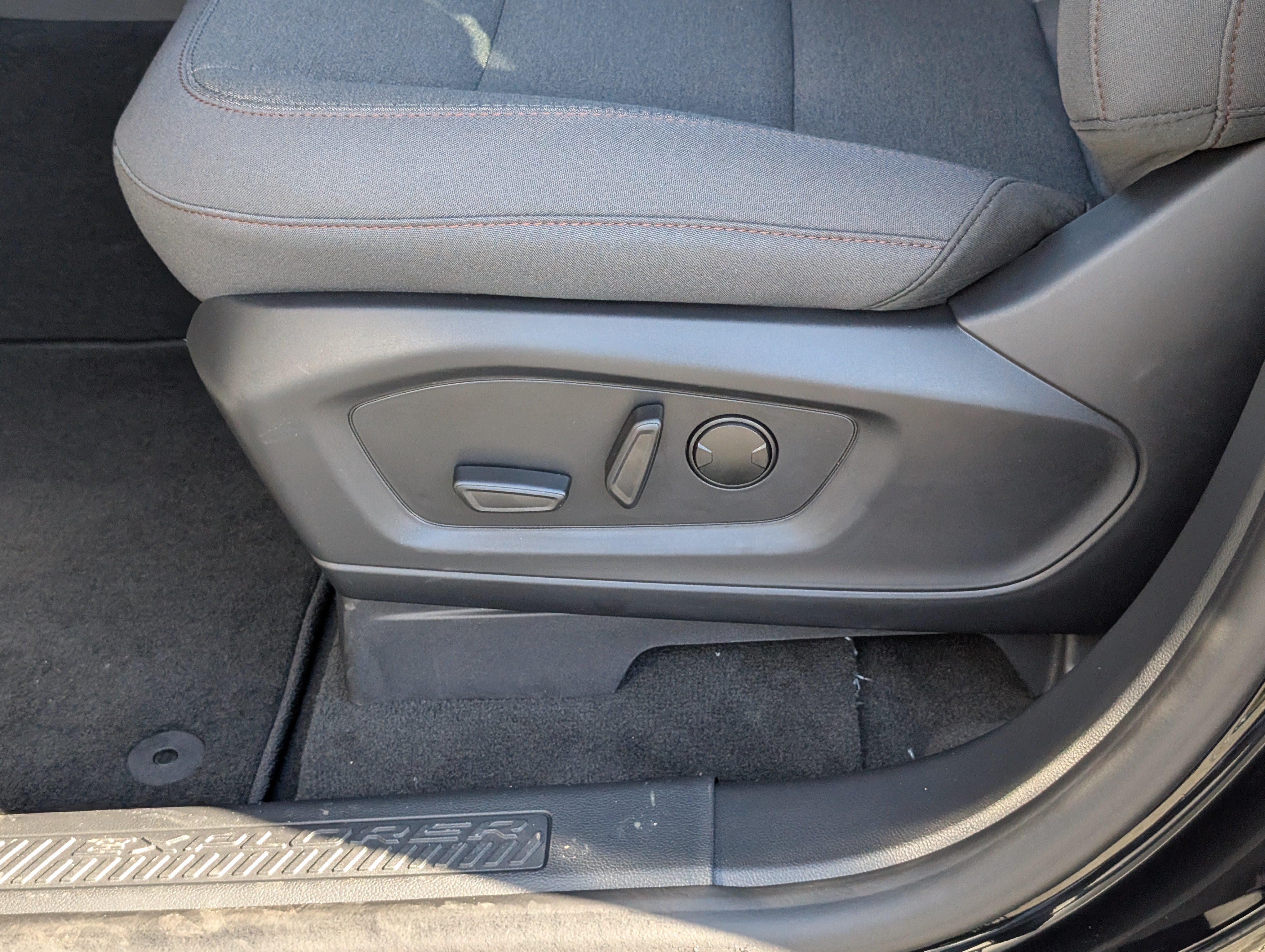 New 2027 Ford Explorer Active AWD/4WD image 17