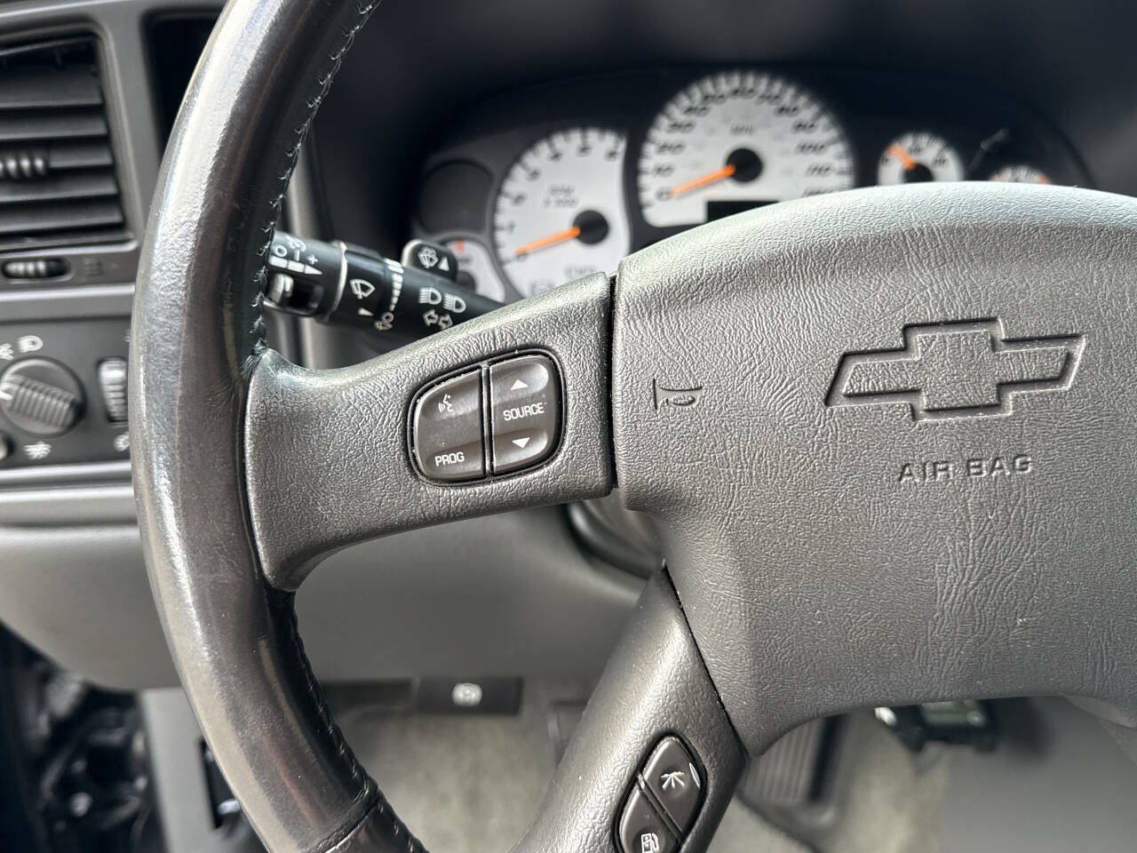 Used 2003 Chevrolet Silverado 1500 SS AWD/4WD image 40