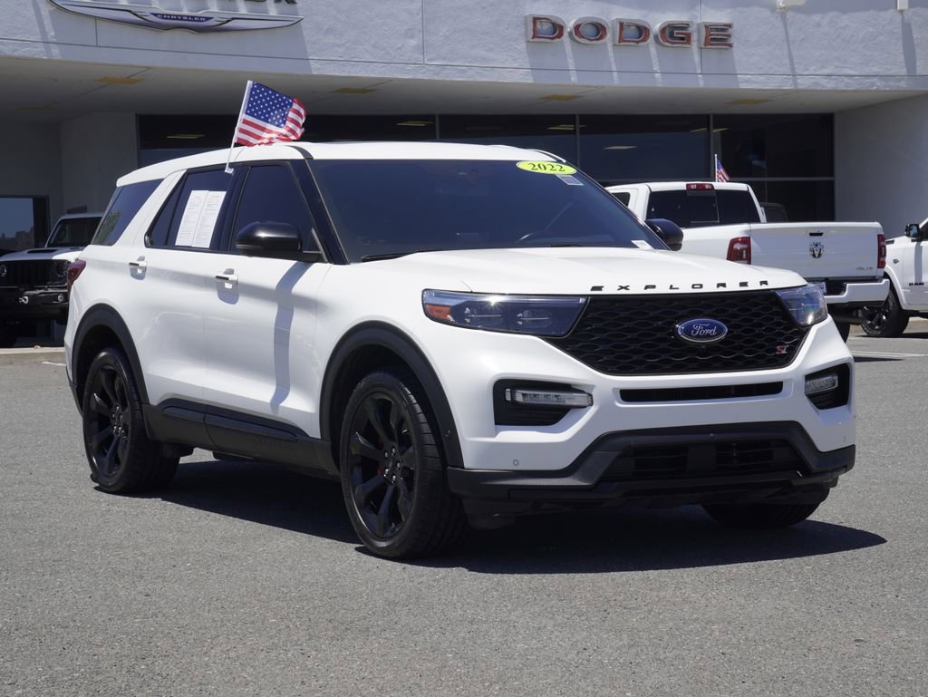 Used 2022 Ford Explorer ST w/ Equipment Group 401A AWD/4WD image 2