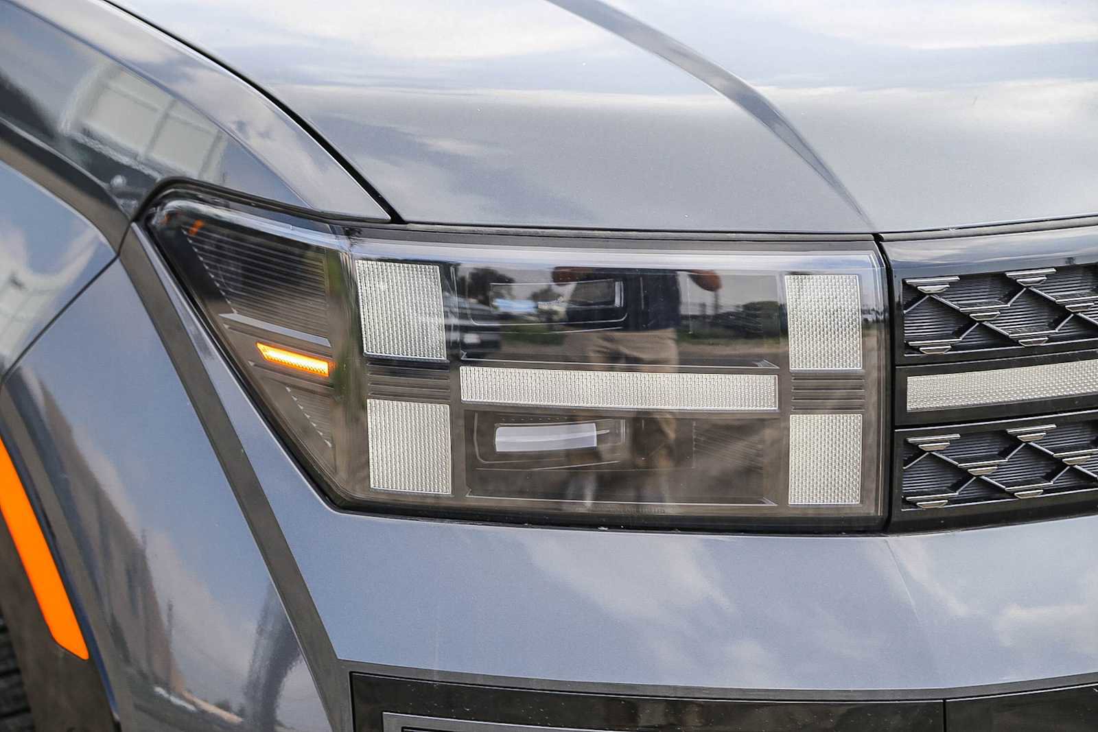 New 2026 Hyundai Santa Fe Calligraphy FWD image 4