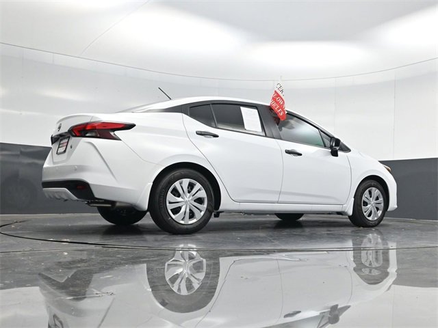 Used 2025 Nissan Versa S w/ Trunk Package image 49