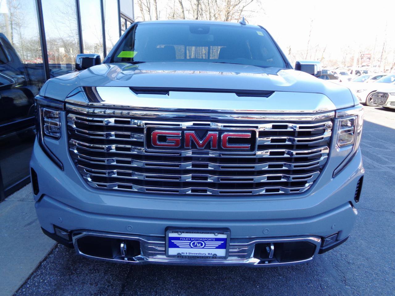 Used 2024 GMC Sierra 1500 Denali image 2