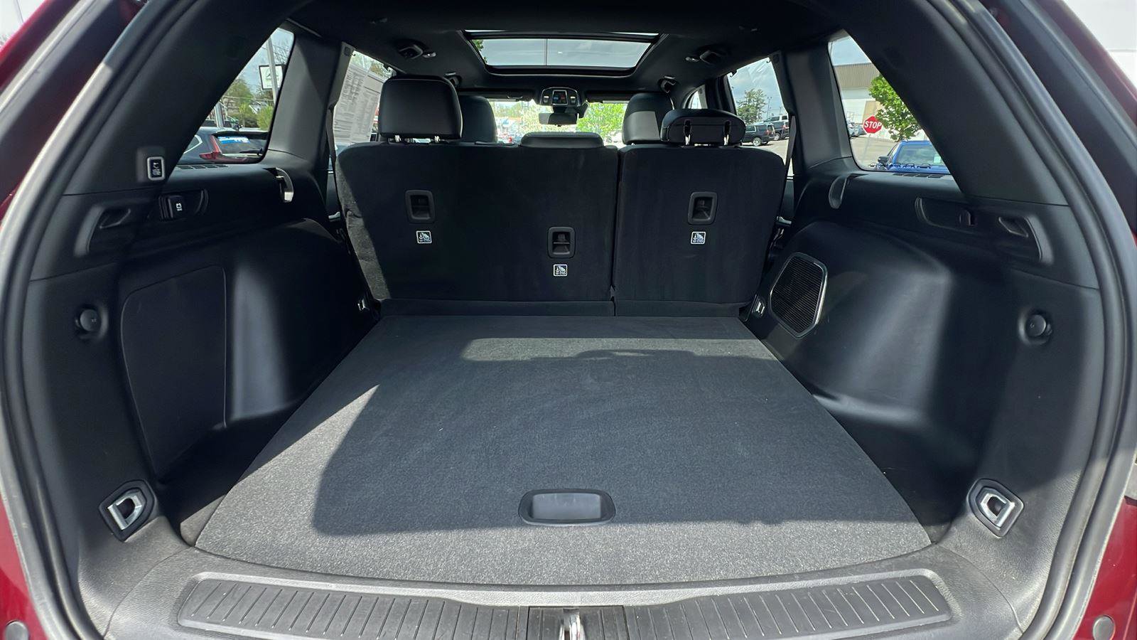 Used 2024 Jeep Grand Cherokee Limited 4xe w/ Luxury Tech Group II image 16