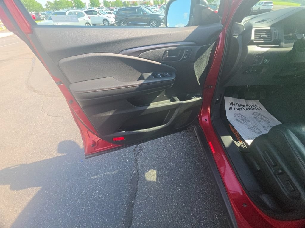 Certified 2023 Honda Passport TrailSport image 13