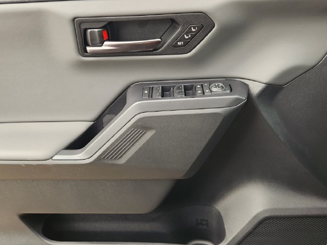 New 2026 Toyota RAV4 XSE AWD/4WD image 17