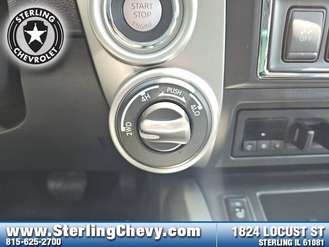 Used 2017 Nissan Titan SL w/ SL Towing Convenience Package image 16