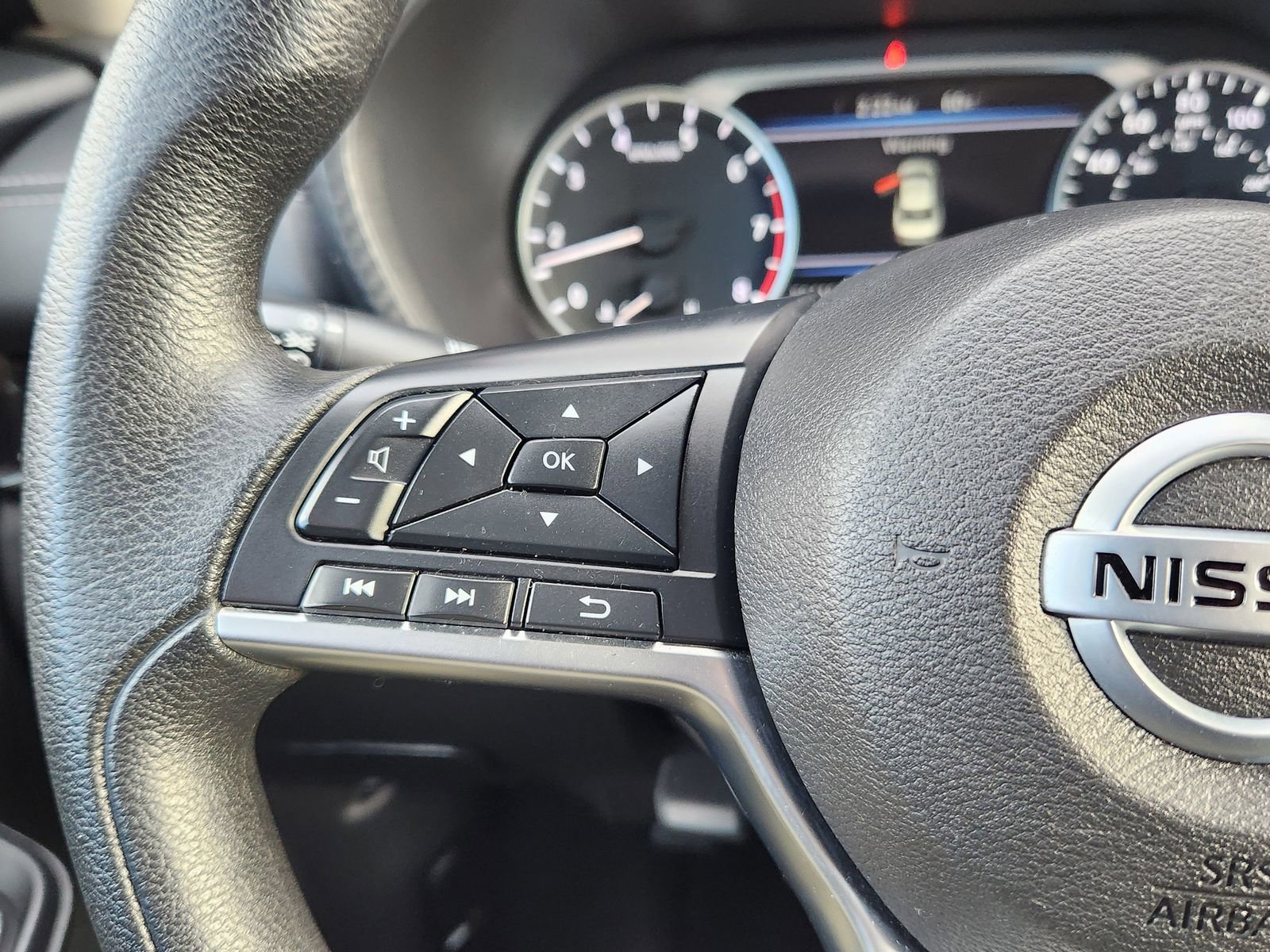 Used 2023 Nissan Sentra SV image 19