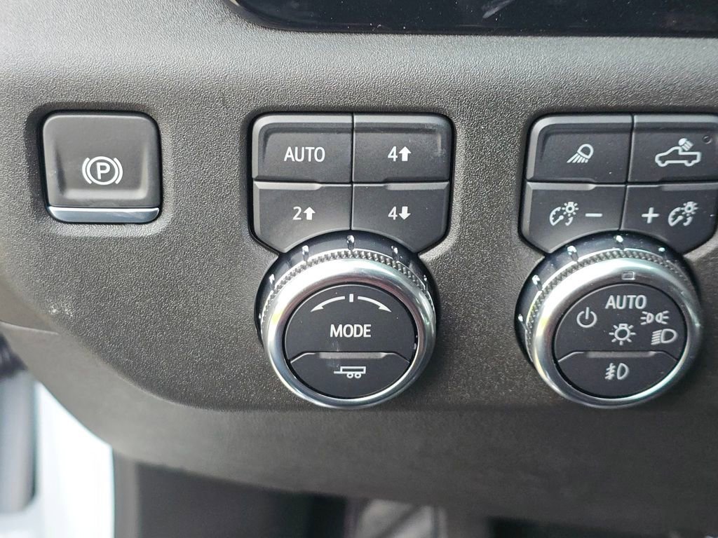 New 2025 GMC Sierra 2500 SLT w/ SLT Premium Package image 32