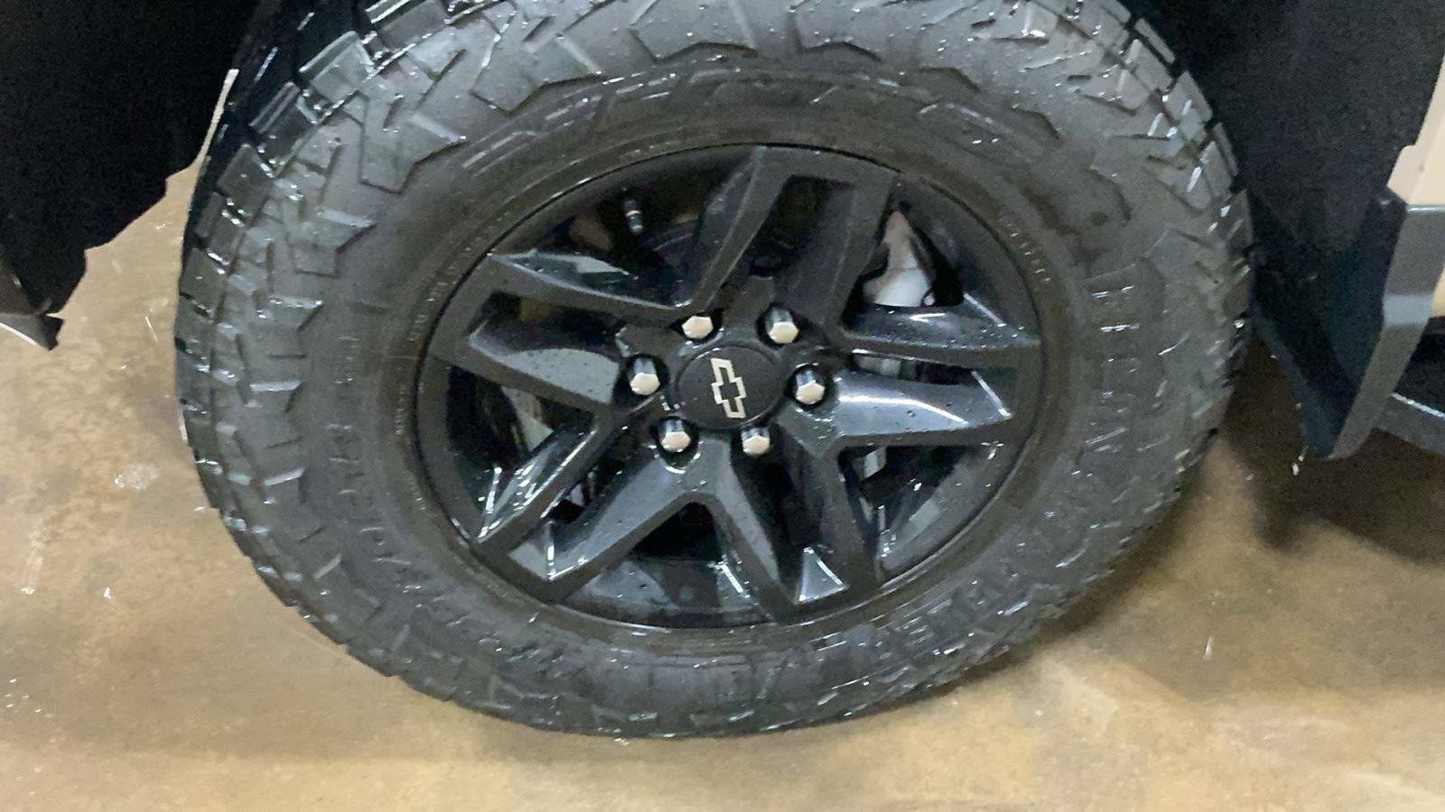 Used 2023 Chevrolet Silverado 1500 LT Trail Boss image 9