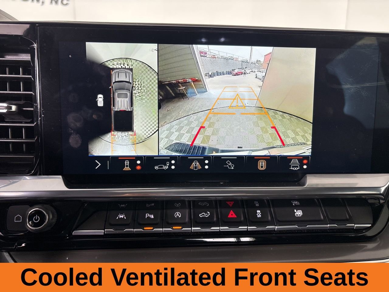 Used 2025 Chevrolet Silverado 1500 High Country w/ Technology Package image 16