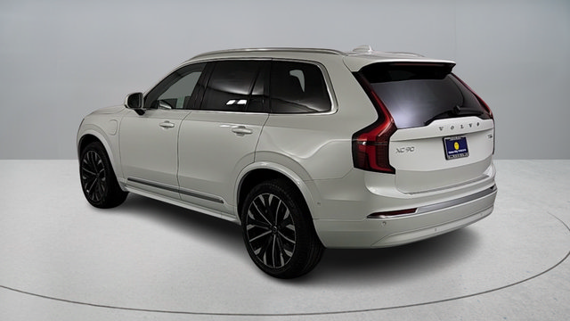 Used 2026 Volvo XC90 T8 Ultra w/ Protection Package Premier AWD/4WD image 6