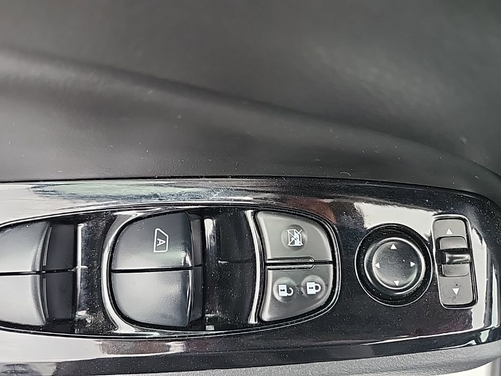 Used 2023 Nissan Altima 2.5 SV FWD image 24