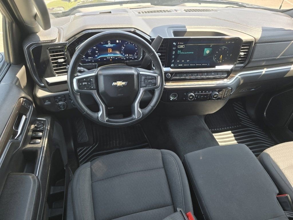 Used 2023 Chevrolet Silverado 1500 LT AWD/4WD image 24