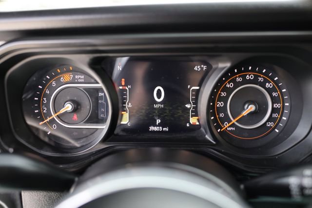 Used 2024 Jeep Wrangler Sahara image 17