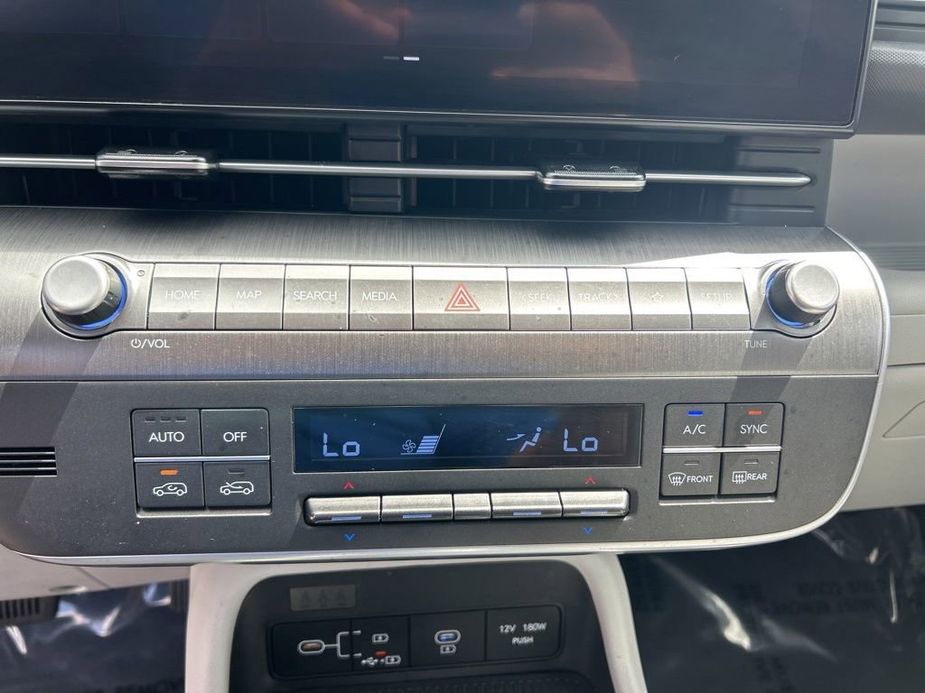 Used 2024 Hyundai Kona SEL image 34