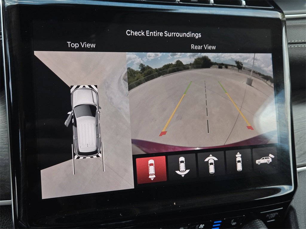 Used 2023 Jeep Grand Cherokee Limited w/ Luxury Tech Group II image 19