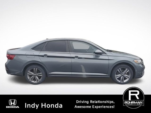 Used 2024 Volkswagen Jetta SE w/ Panoramic Sunroof Package FWD image 11