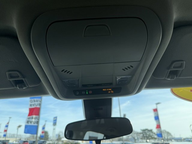 Used 2024 Chevrolet Equinox LT image 28