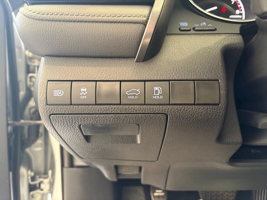 Used 2024 Toyota Camry LE FWD image 11